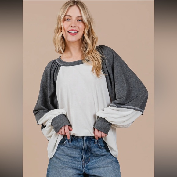 ShopEvelynne Tops - Color Block Contrast Knit Sweatshirt